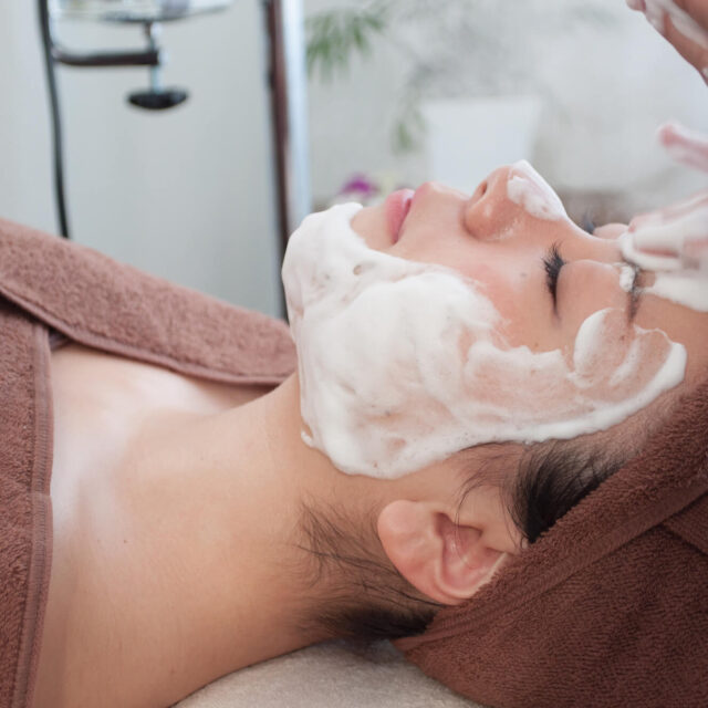 1105pixta_32512323_M