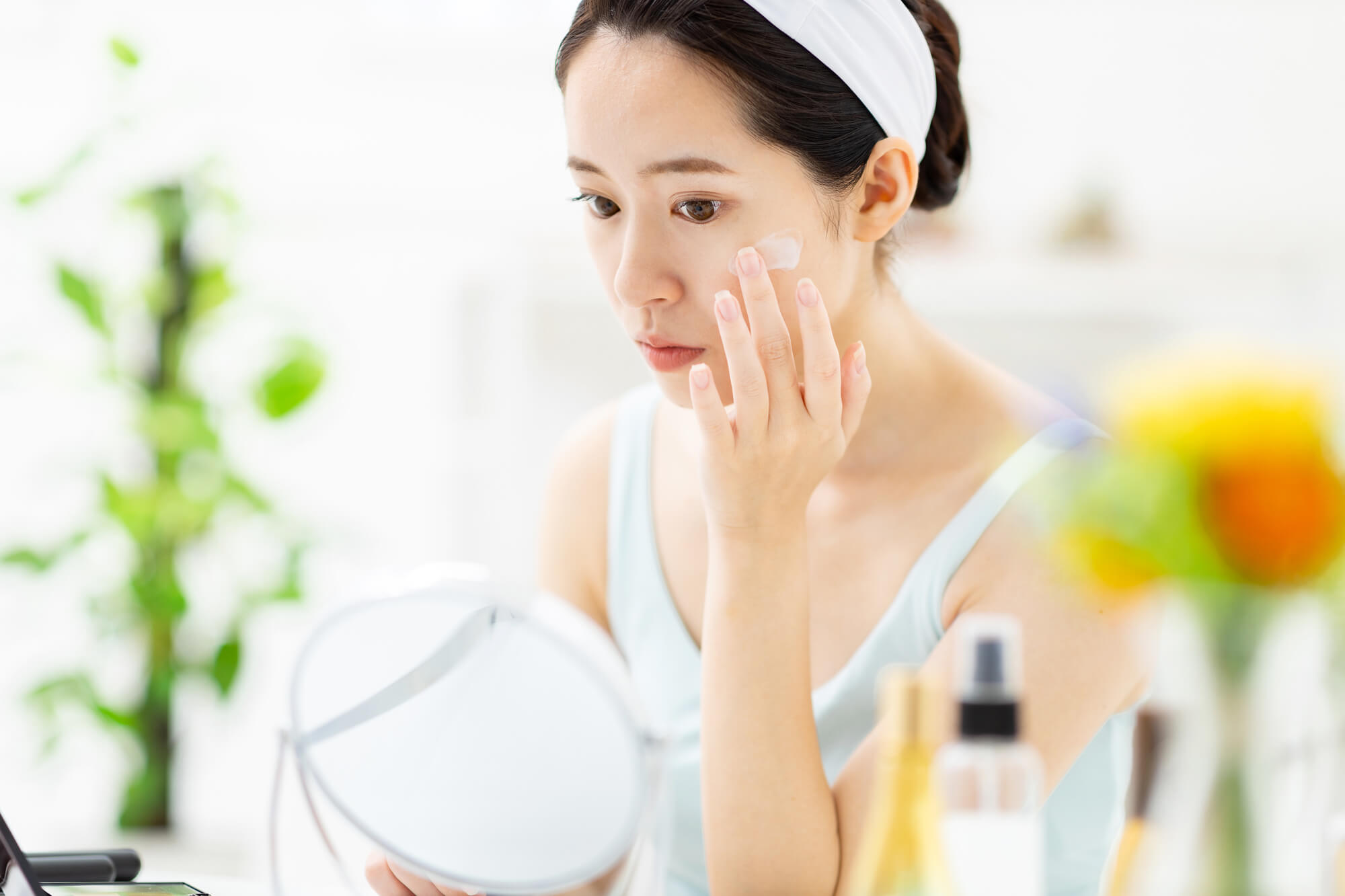 目尻のシワを改善するケア方法